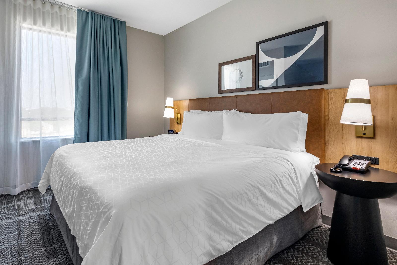 Staybridge Suites Dallas - Grand Prairie