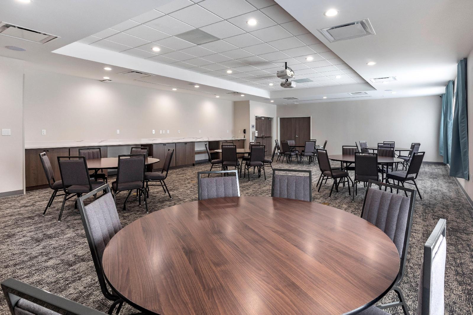Staybridge Suites Dallas - Grand Prairie