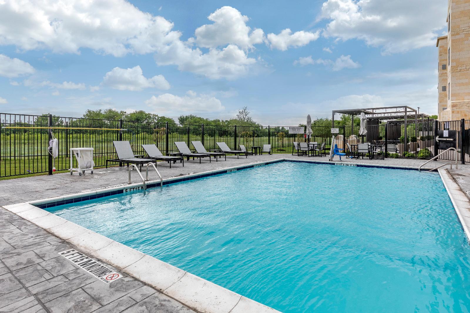 Staybridge Suites Dallas - Grand Prairie