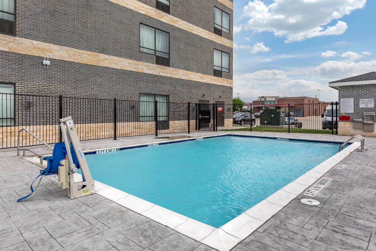 Staybridge Suites Dallas - Grand Prairie
