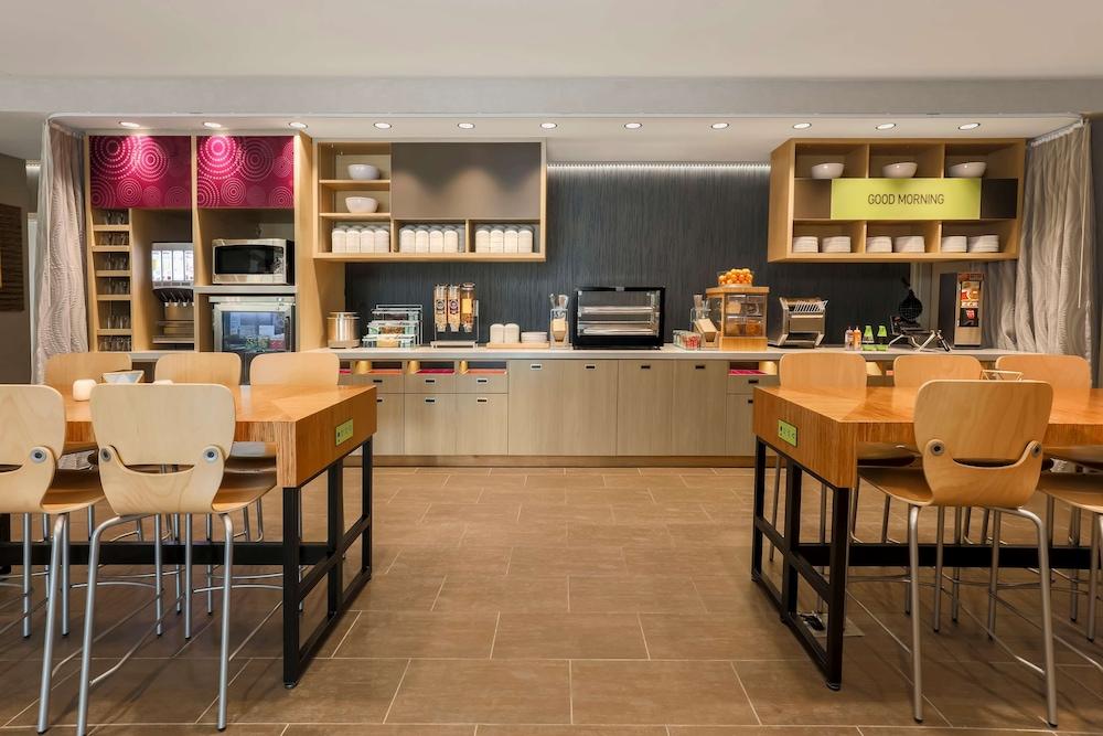 Home2 Suites by Hilton West Sacramento