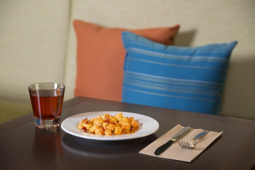 Home2 Suites by Hilton West Sacramento