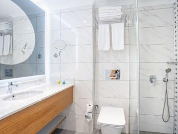 The Sansa Hotel & Spa