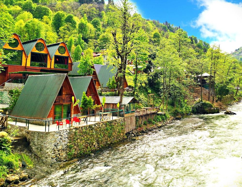 Tabiat Bungalows