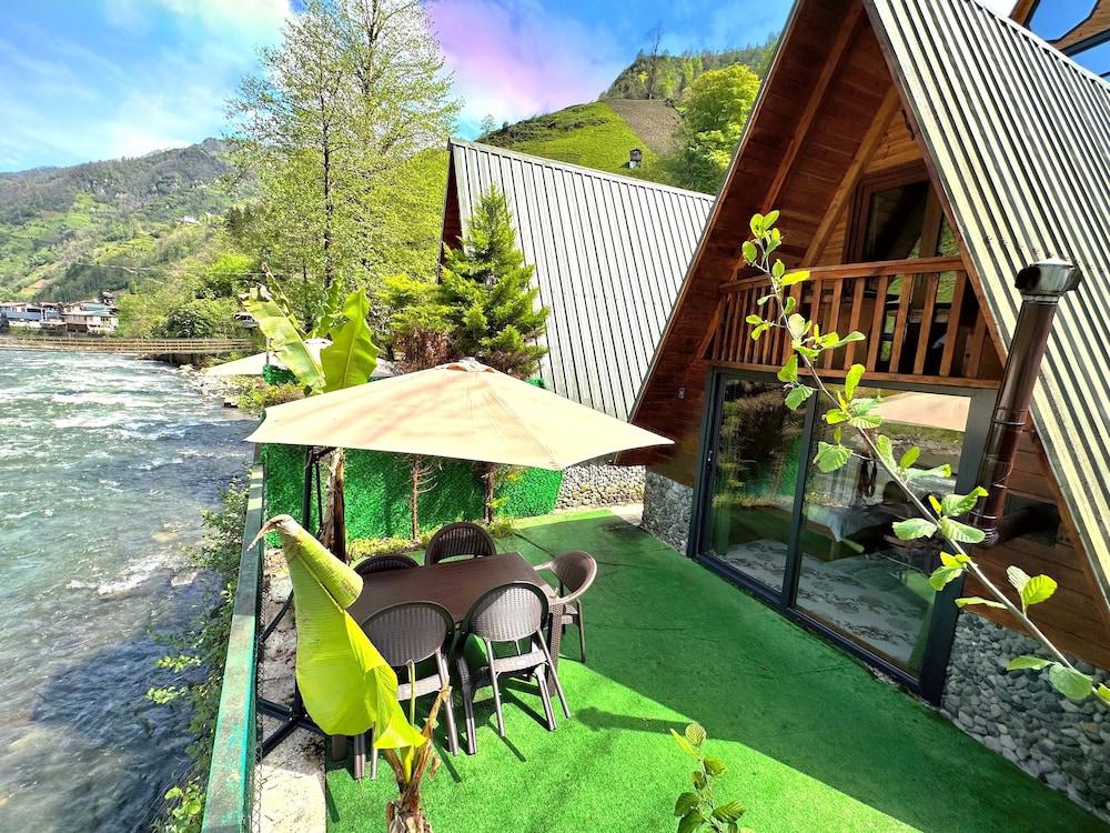 Tabiat Bungalows