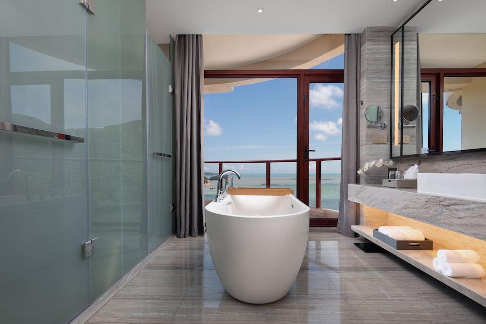 Crowne Plaza Zhoushan Seaview