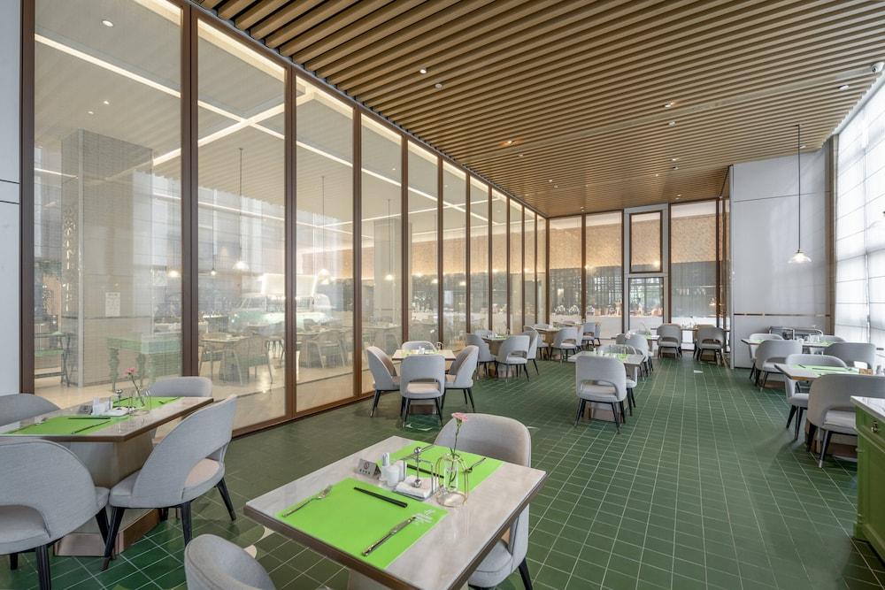 Holiday Inn Fuyang, an IHG Hotel