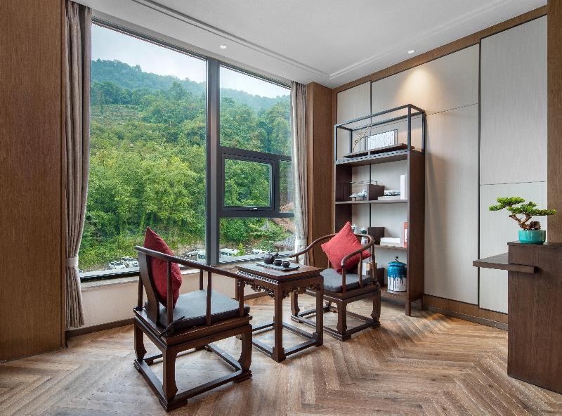 Holiday Inn Resort Mengding Mountain