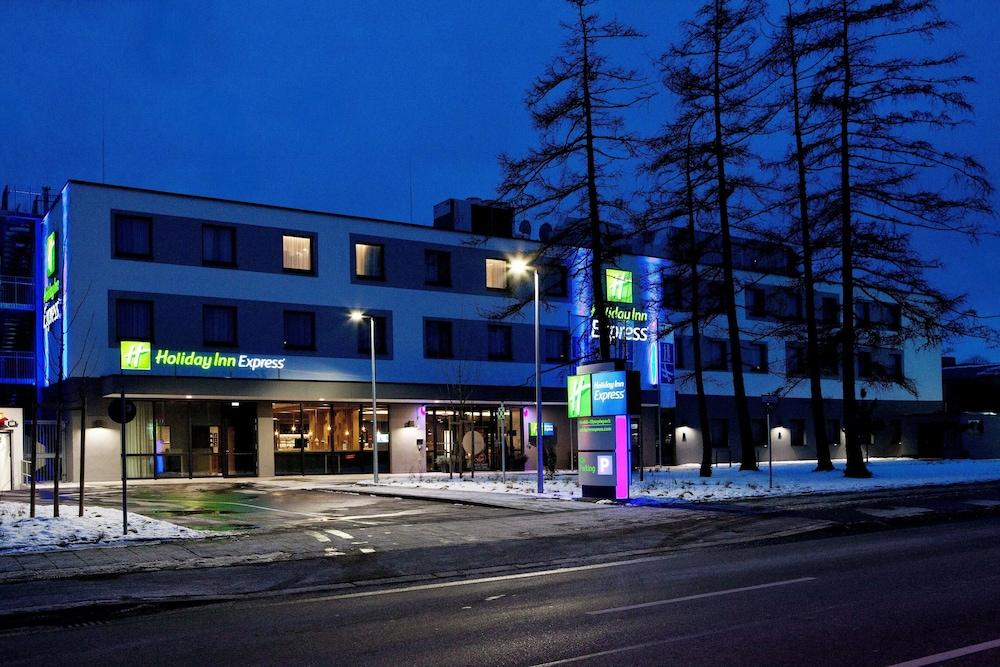 Holiday Inn Express Munich – Olympiapark