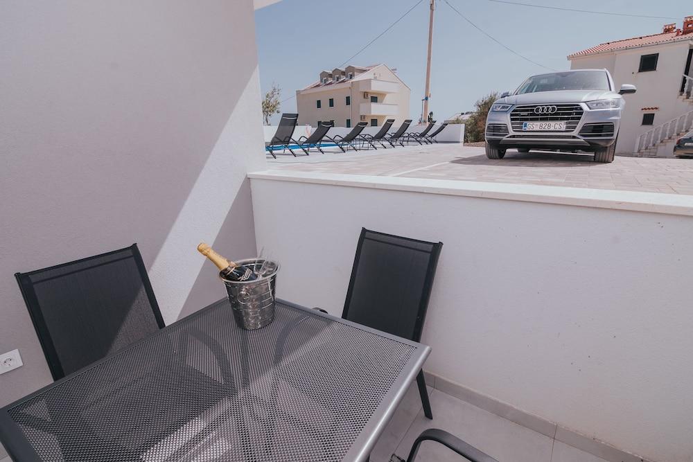Pool Villas Aldura