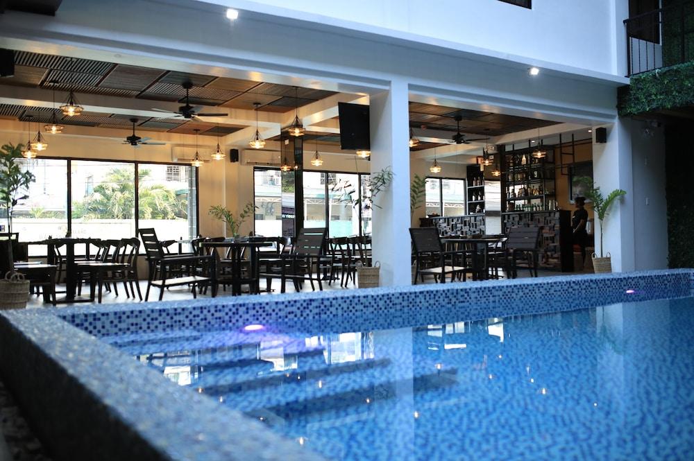 SureStay Plus Hotel by BW AC LUXE Angeles City