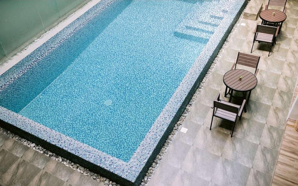 SureStay Plus Hotel by BW AC LUXE Angeles City