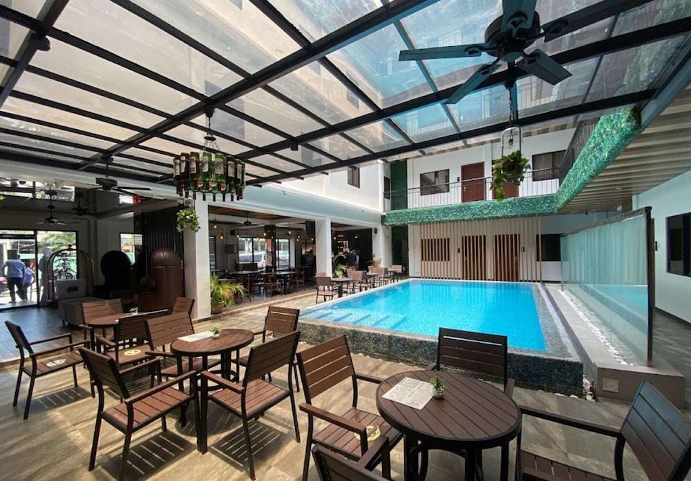 SureStay Plus Hotel by BW AC LUXE Angeles City
