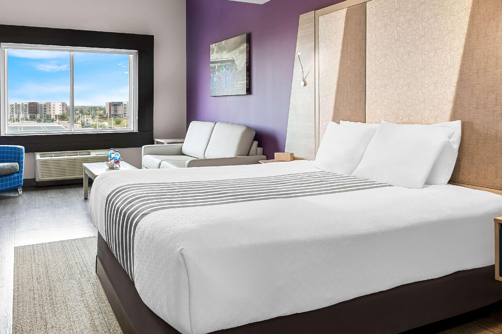 Best Western Premier Winnipeg East Inn & Suites