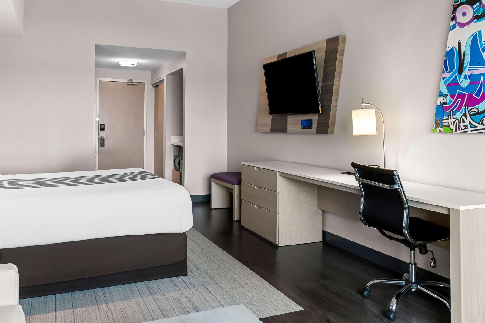Best Western Premier Winnipeg East Inn & Suites