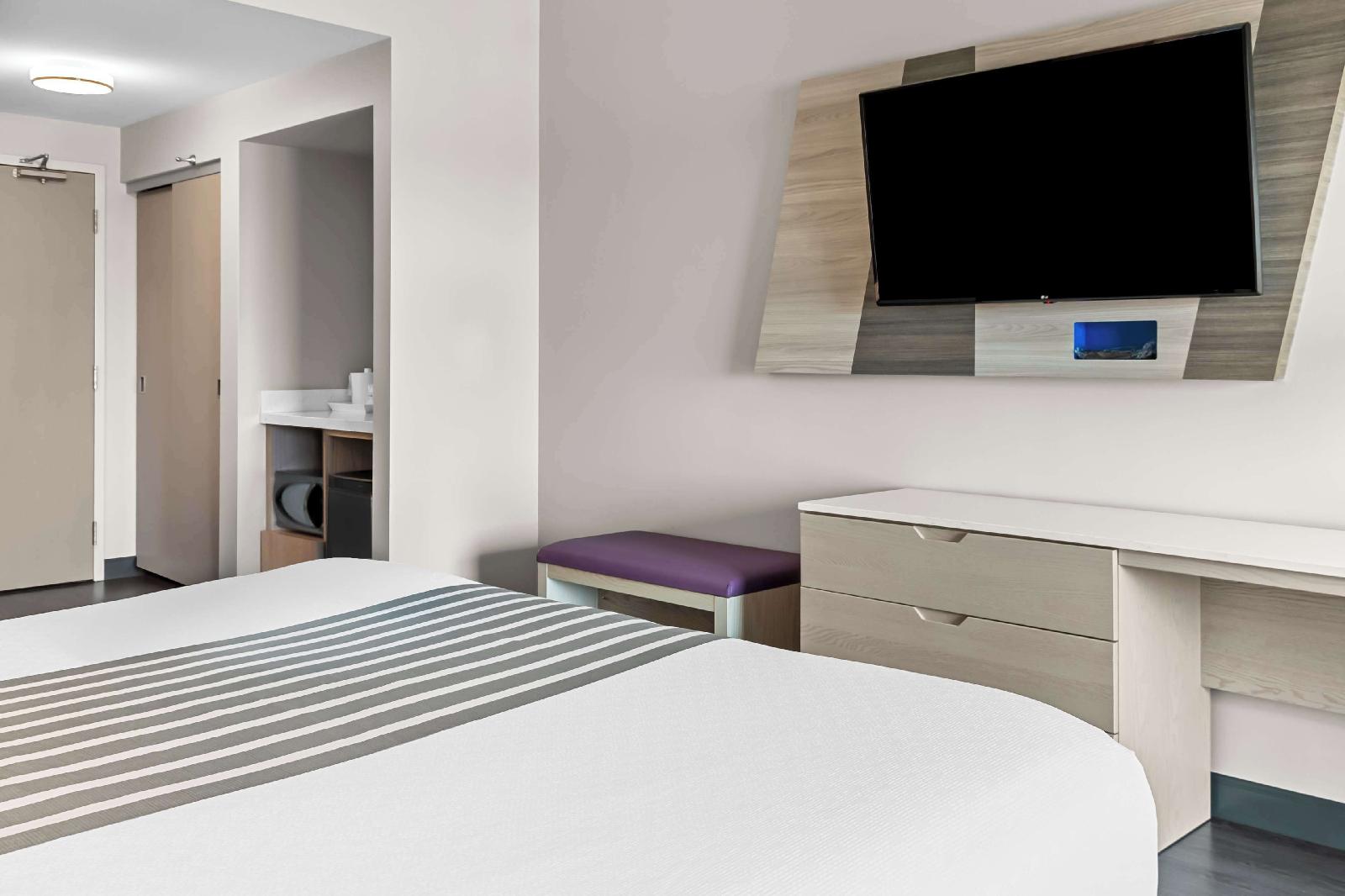 Best Western Premier Winnipeg East Inn & Suites