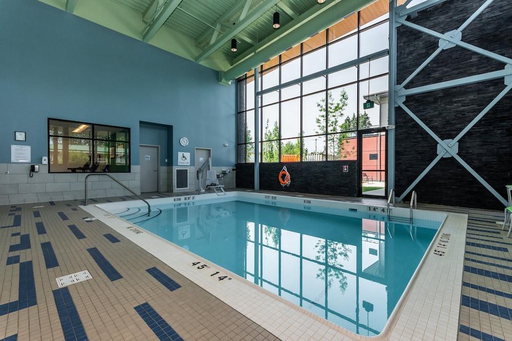 Holiday Inn Express & Suites Chilliwack East