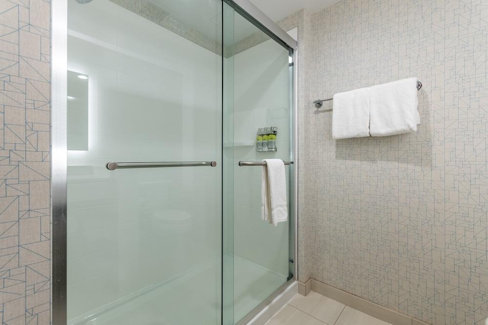 Holiday Inn Express & Suites Chilliwack East