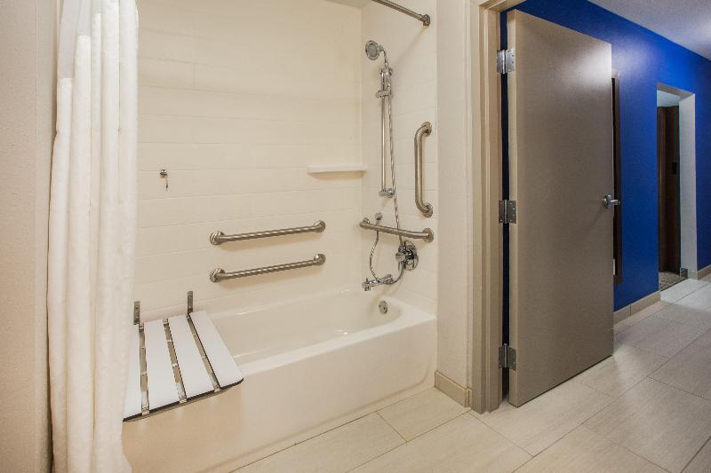 Holiday Inn Express & Suites Chilliwack East