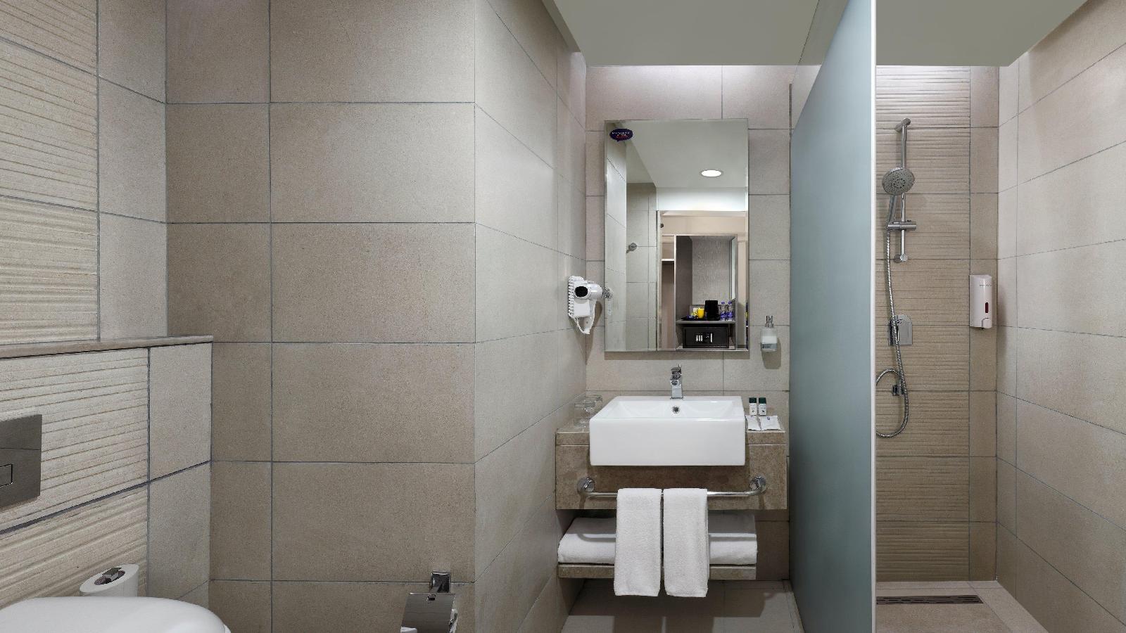 Holiday Inn Express Kolkata Airport