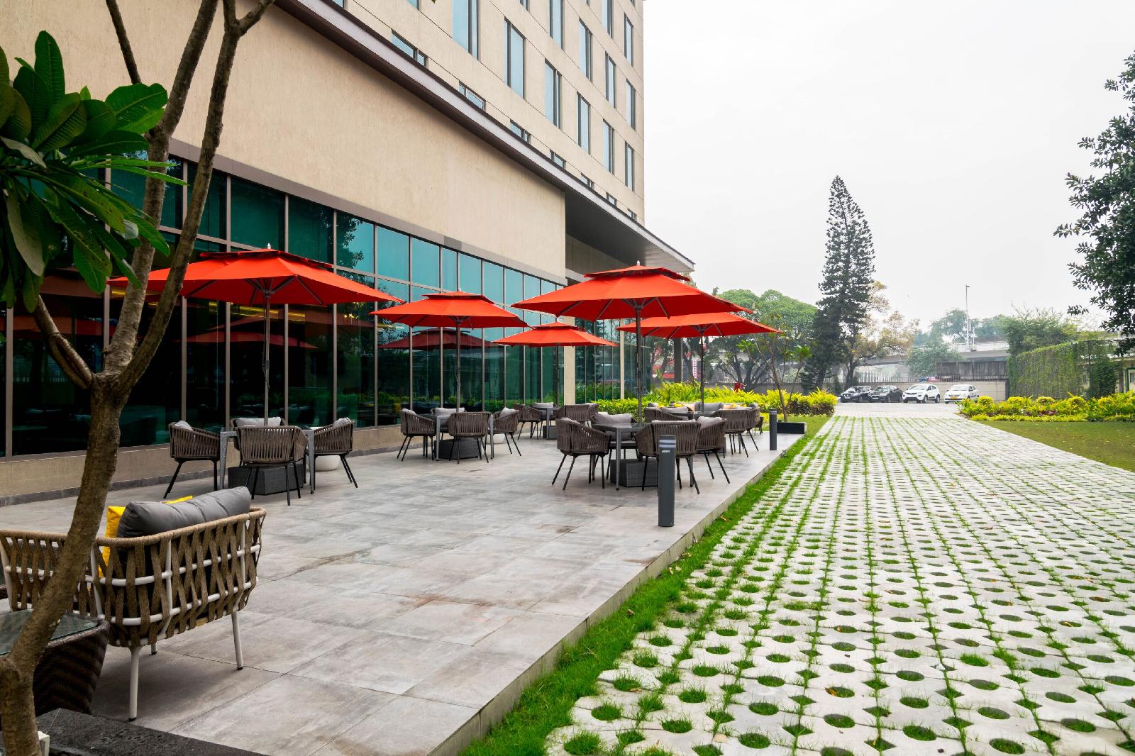 Holiday Inn Express Kolkata Airport