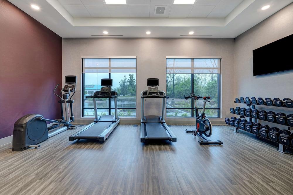Hampton Inn & Suites Burlington, Ontario, Canada