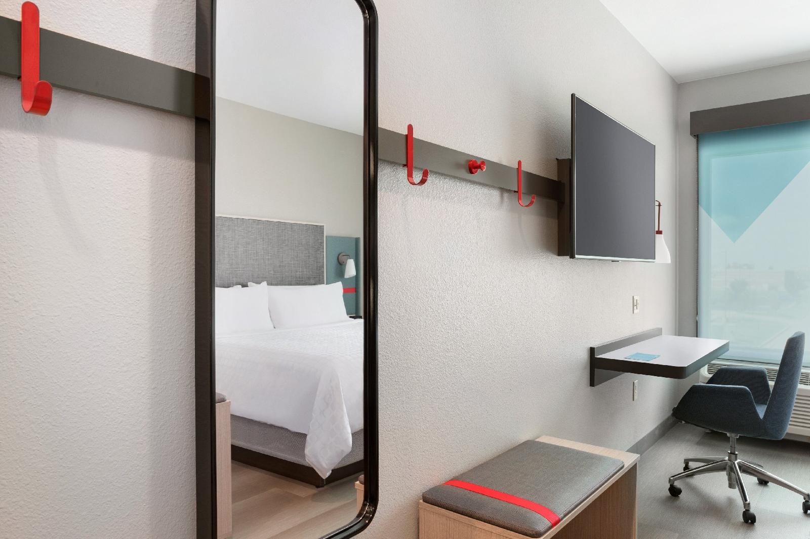 Avid Hotels Fayetteville West