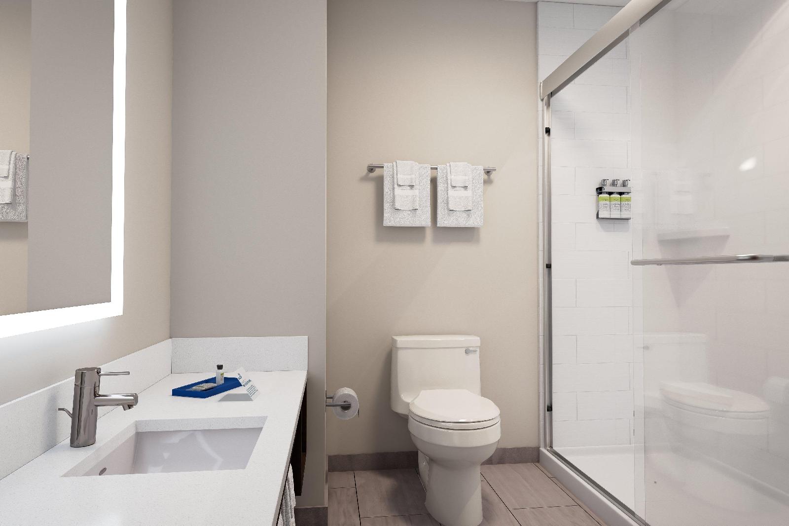 Holiday Inn Express & Suites Lumberton