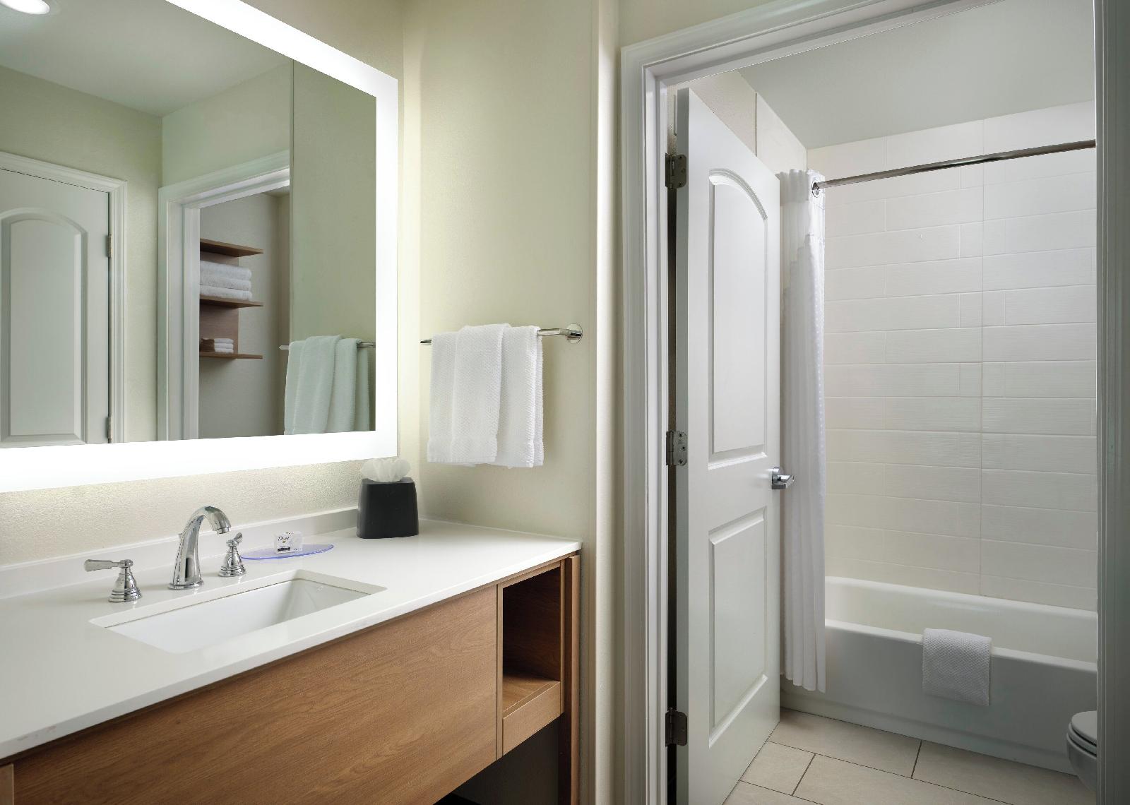 Staybridge Suites Flowood – NW Jackson