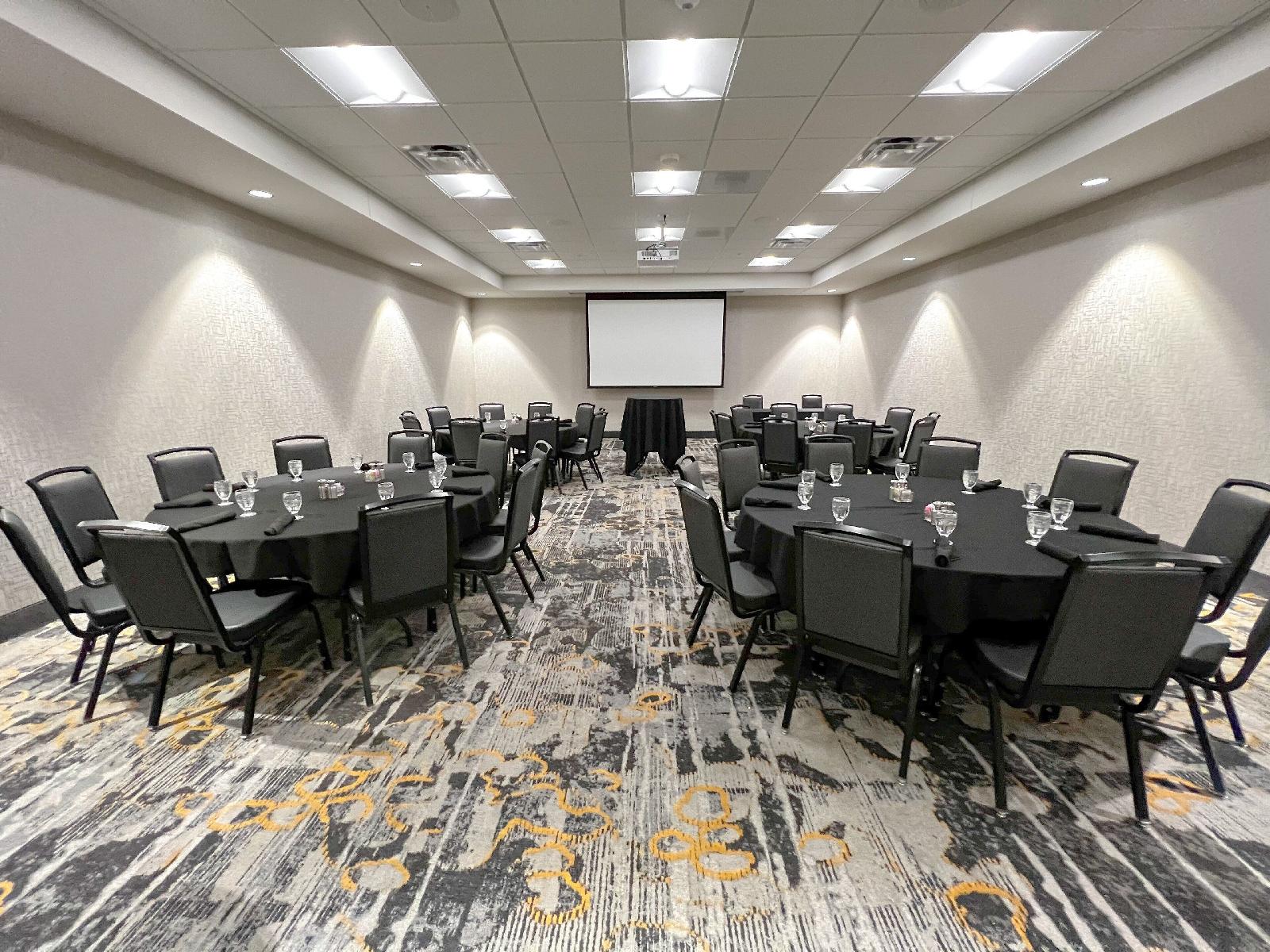 Crowne Plaza Kearney