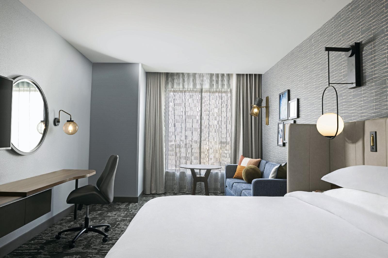 Crowne Plaza Kearney