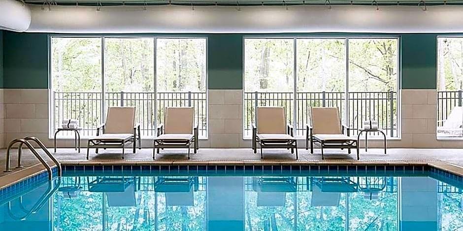 Holiday Inn Express and Suites Little Rock Downtown, an IHG Hotel