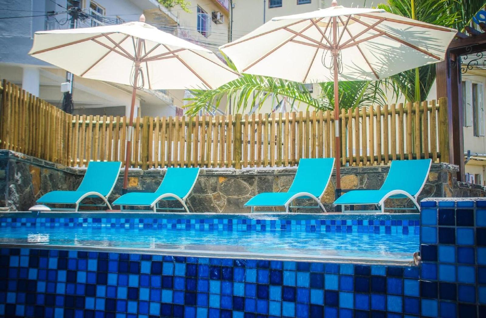Azur Paradise