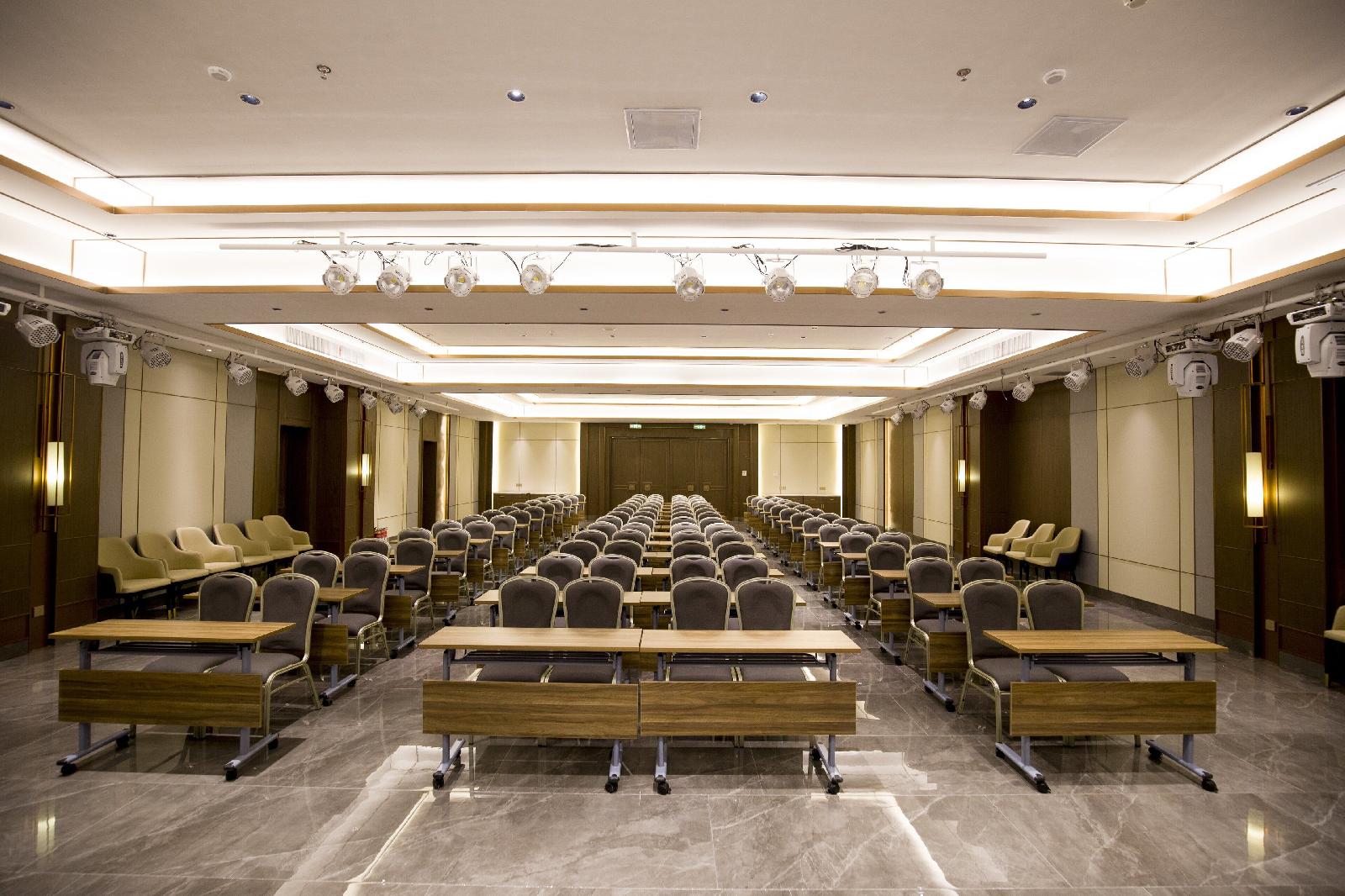 Holiday Inn Express Harbin Exhibition Center