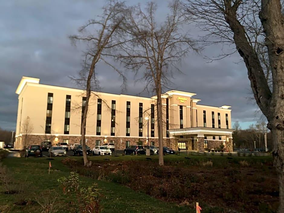 Hampton Inn Old Bridge