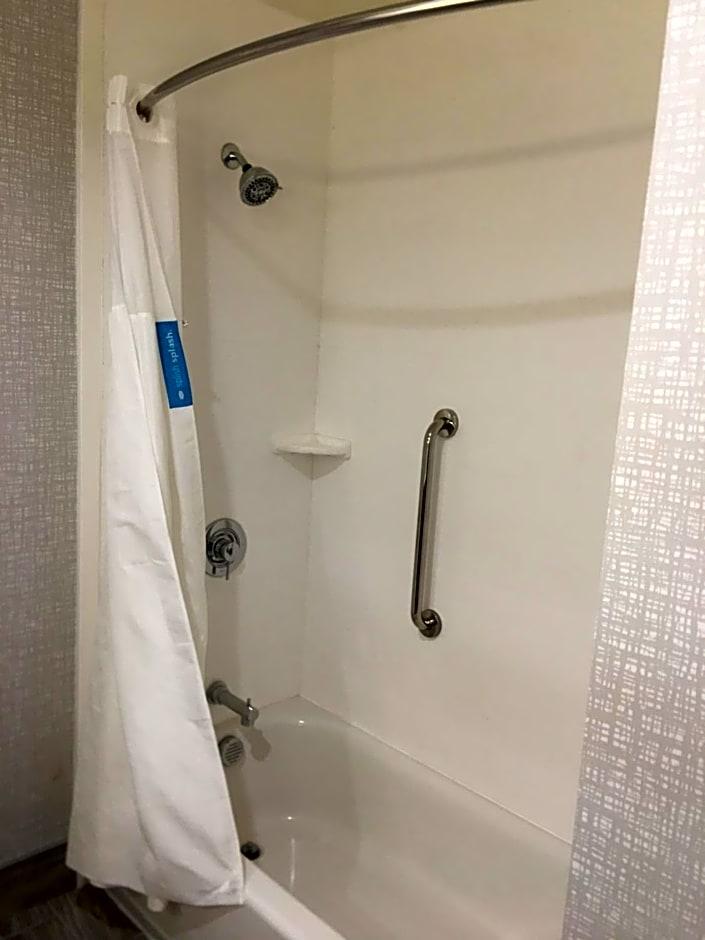 Hampton Inn Old Bridge