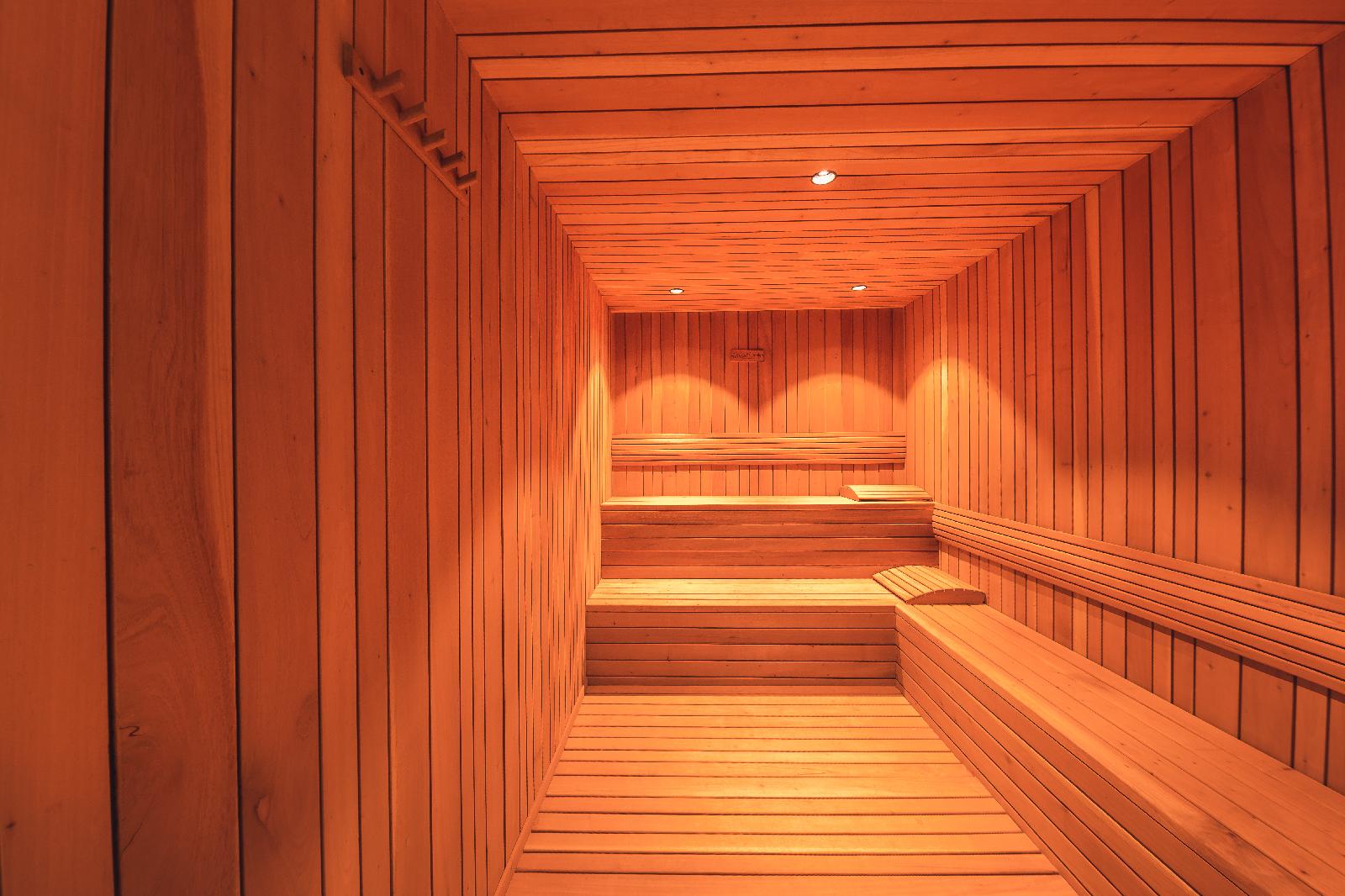 Regatta Living Hotel By Mint