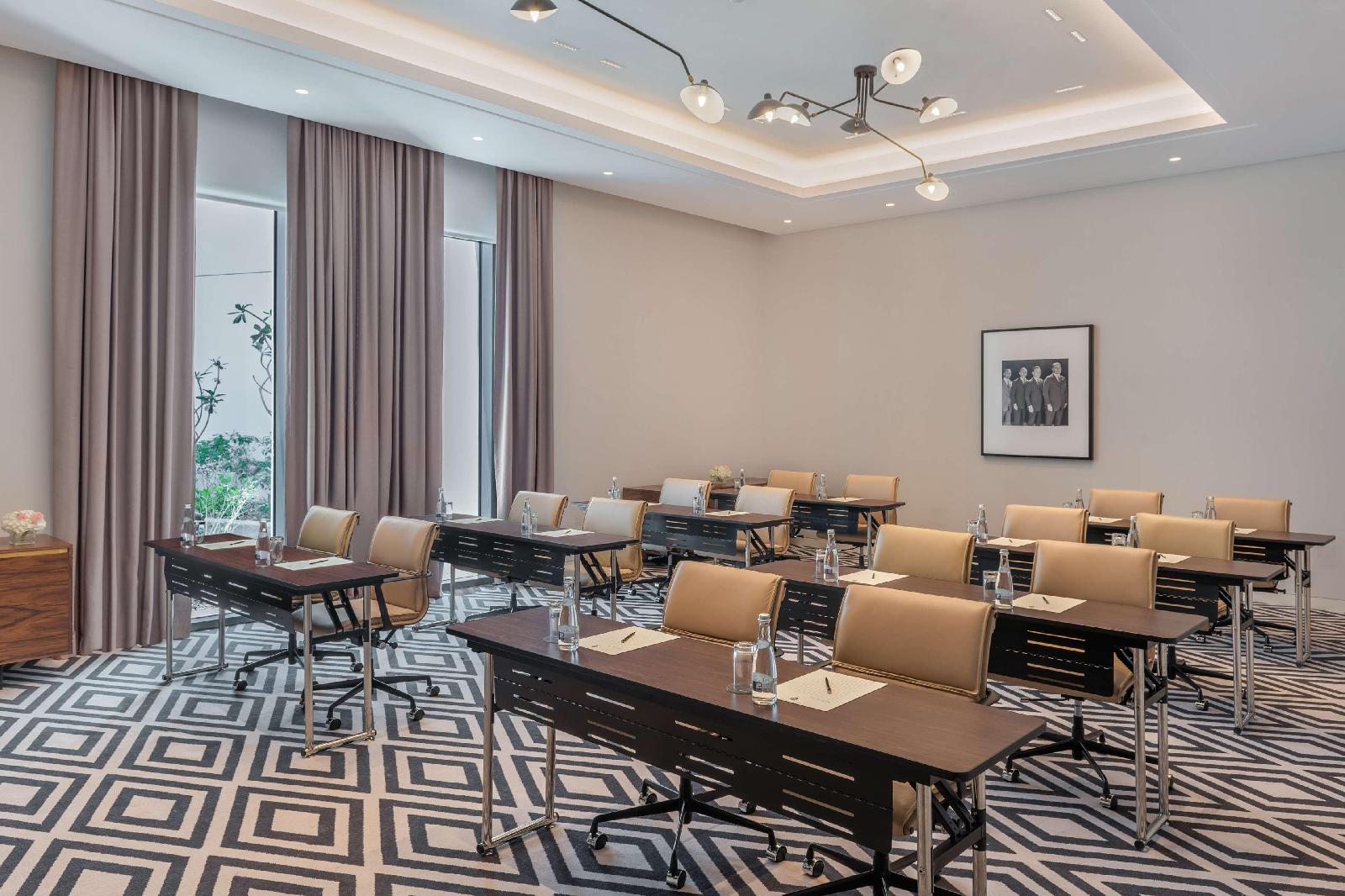 The WB Abu Dhabi, Curio Collection by Hilton