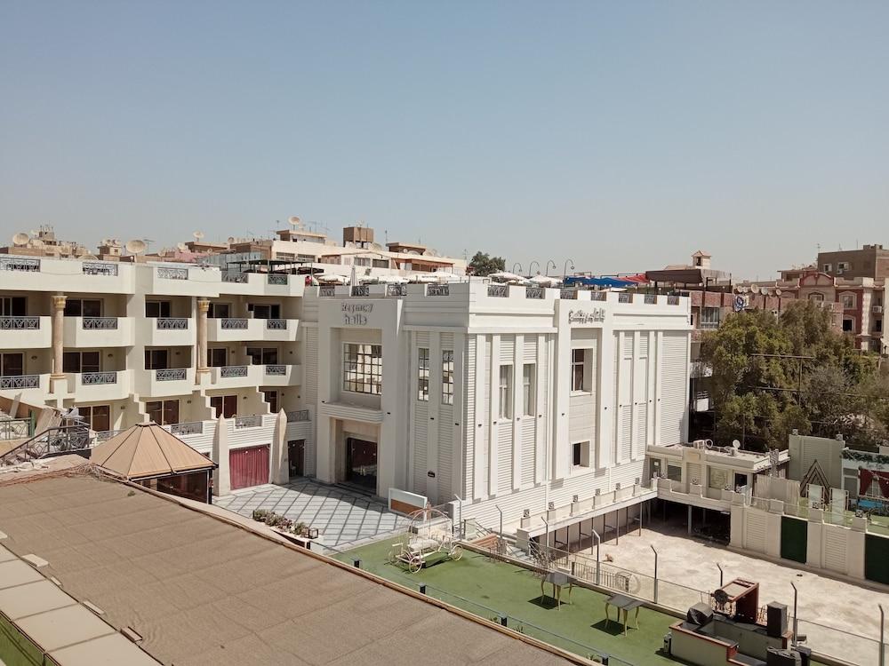 Regency Pyramids View