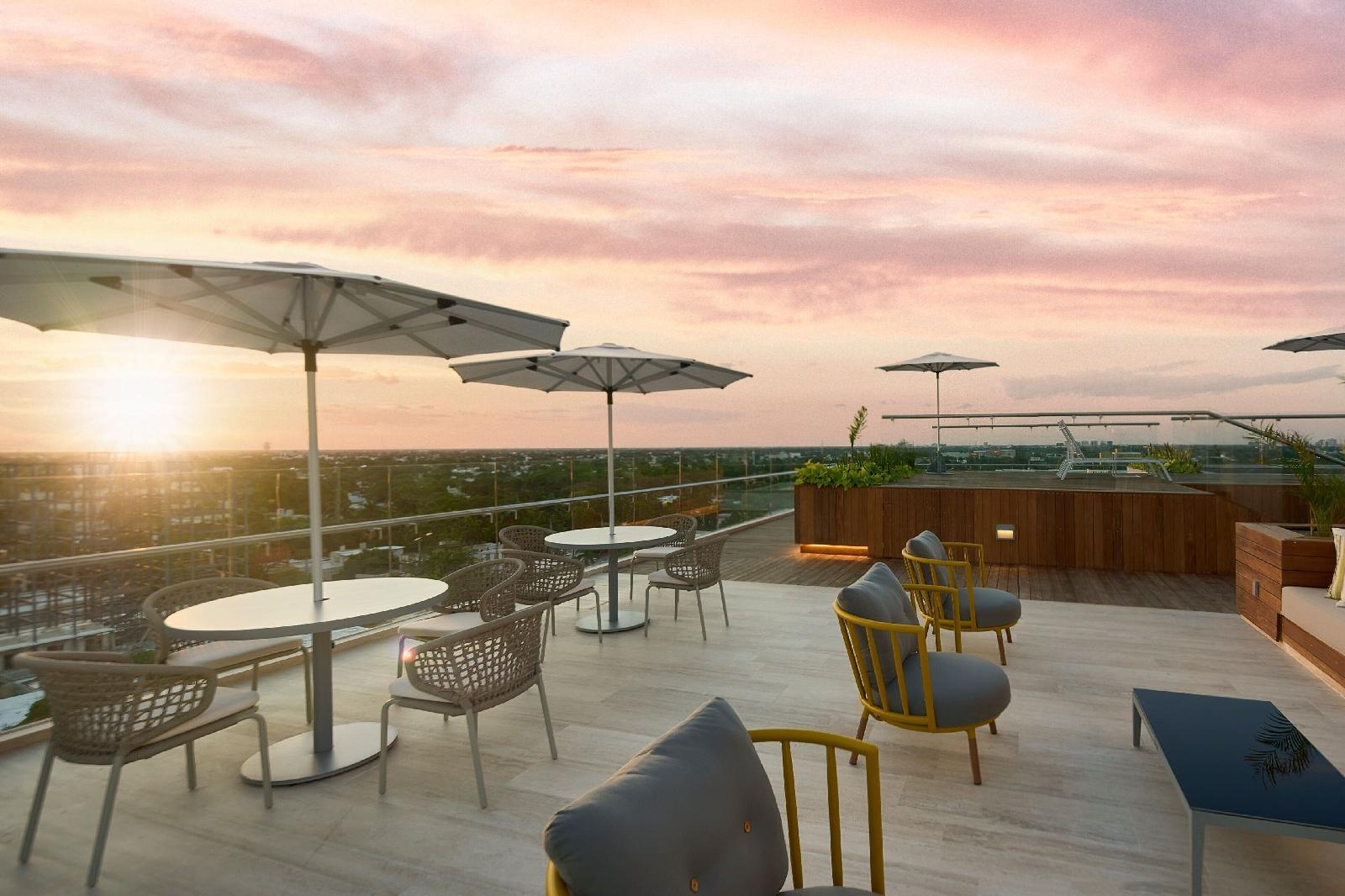 Courtyard By Marriott Merida Downtown
