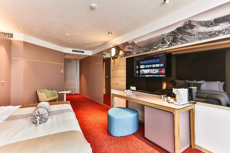 Carine Hotel Centar