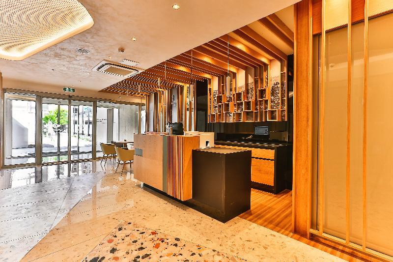 Carine Hotel Centar