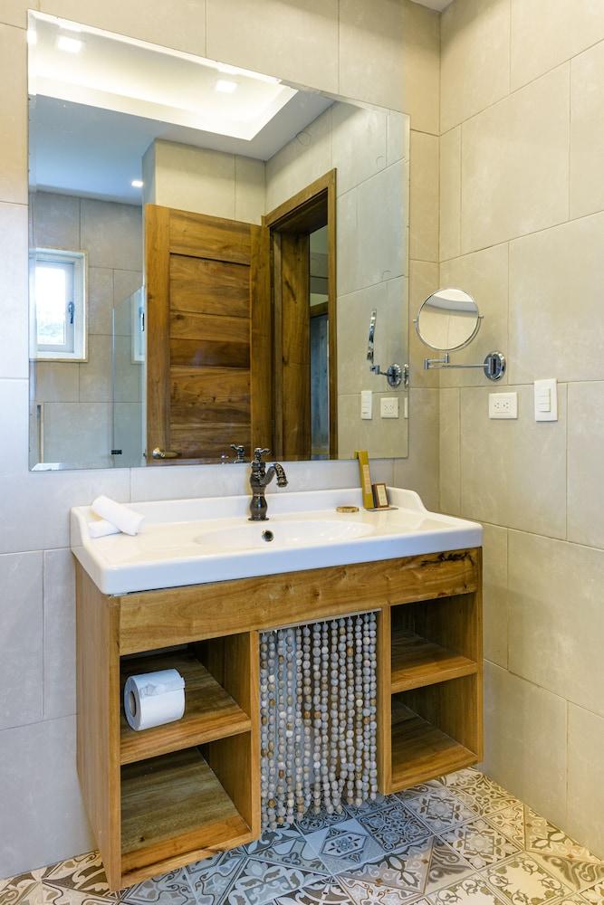 Saman Boutique Hotel & Residences