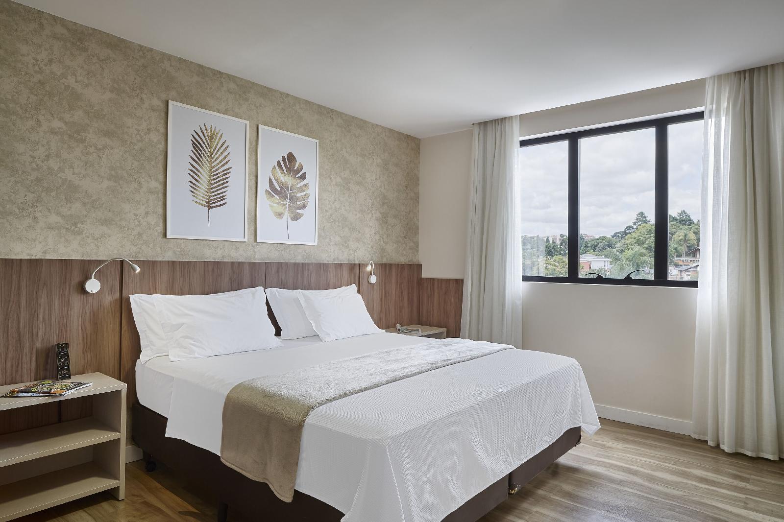 Lefel Hotel