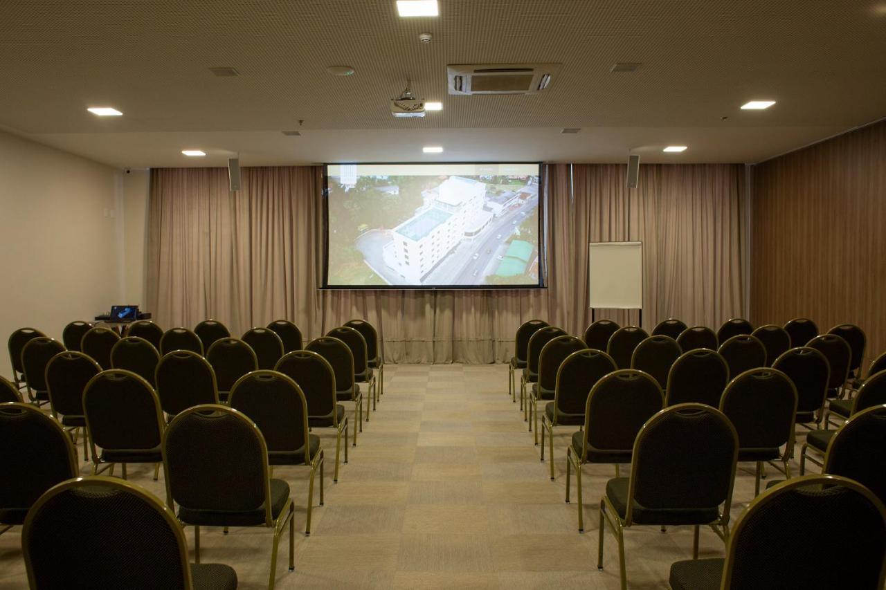 Lefel Hotel