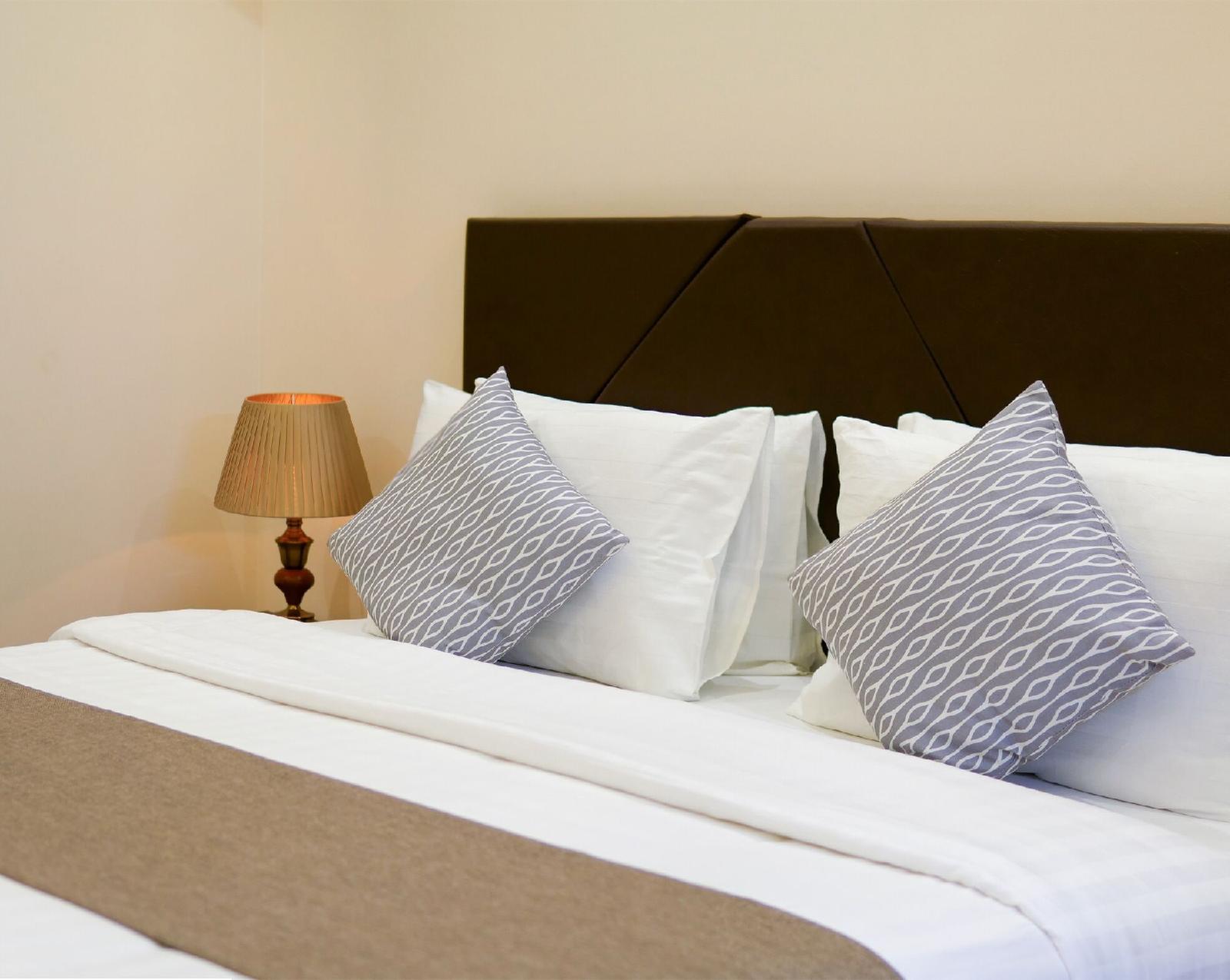 Isle Royal Inn