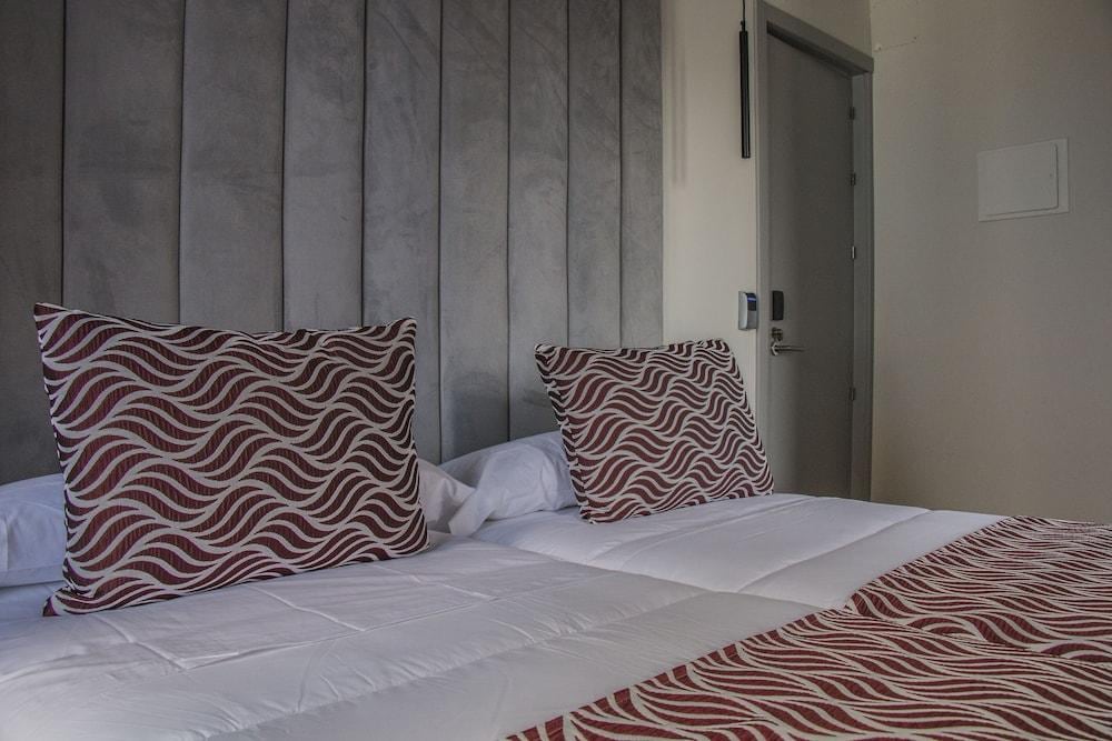 Hostal Juliette & Coworking