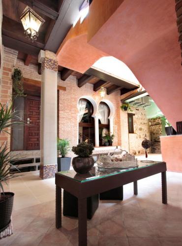 Apartamentos Alcantara