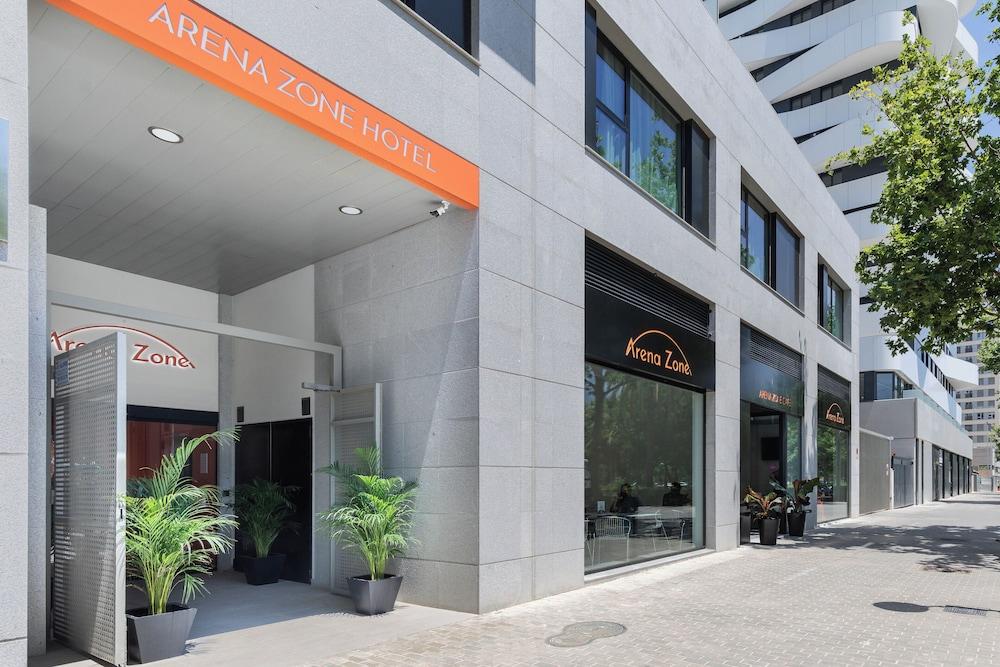 Arena Zone Hotel & Cafe