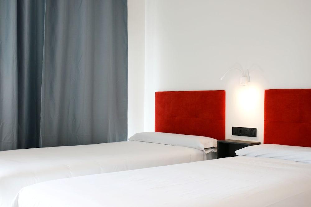 Arena Zone Hotel & Cafe